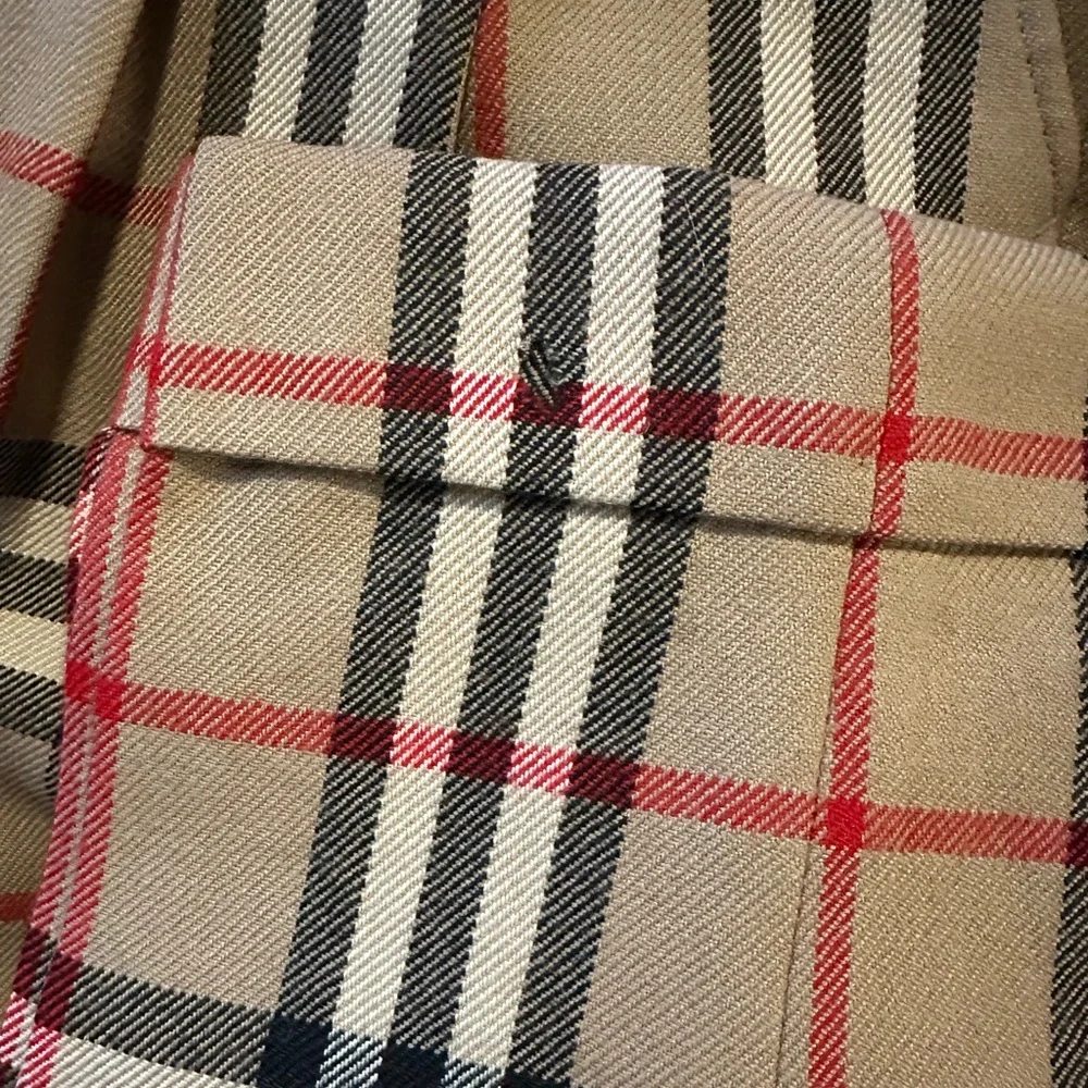 BURBERRYS Women's Pants - Picture 8 of 11